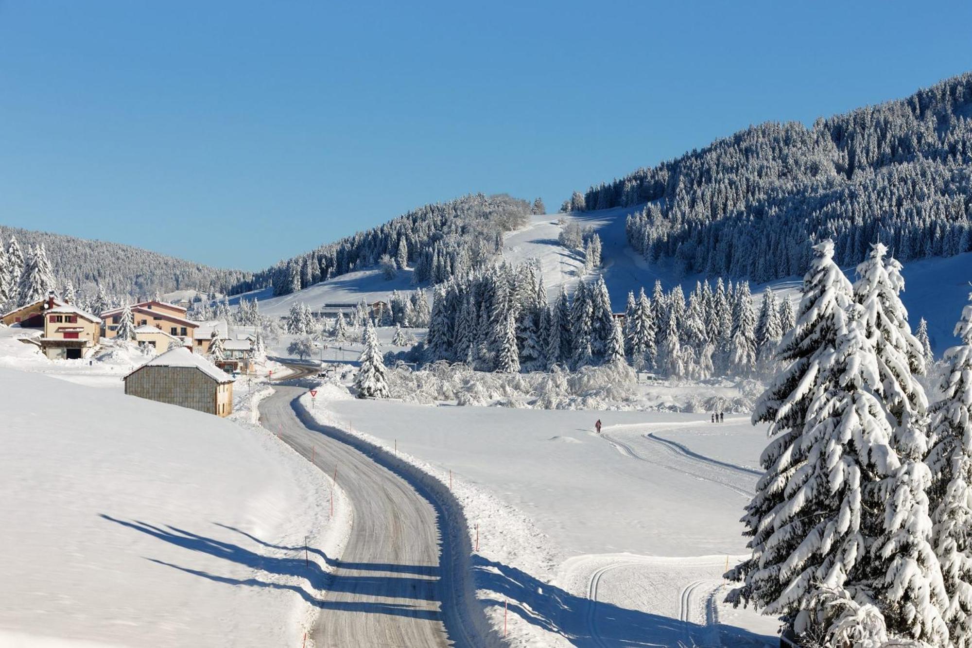 Charmant T2 De Montagne A La Station Des Rousses Avec Balcon Et Garage レ・ルス エクステリア 写真